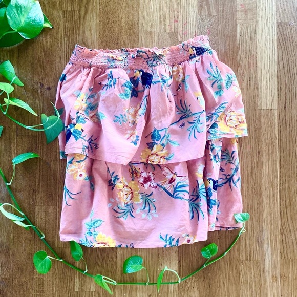 H&M Dresses & Skirts - HM toucan print skirt